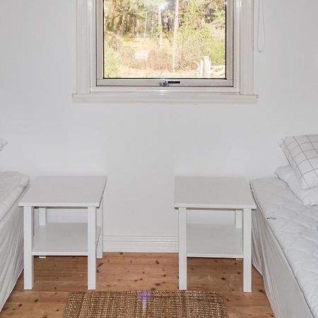 Gorgeous Home In Borrby With Wifi Eksteriør billede