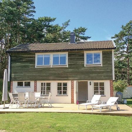 Gorgeous Home In Borrby With Wifi Eksteriør billede