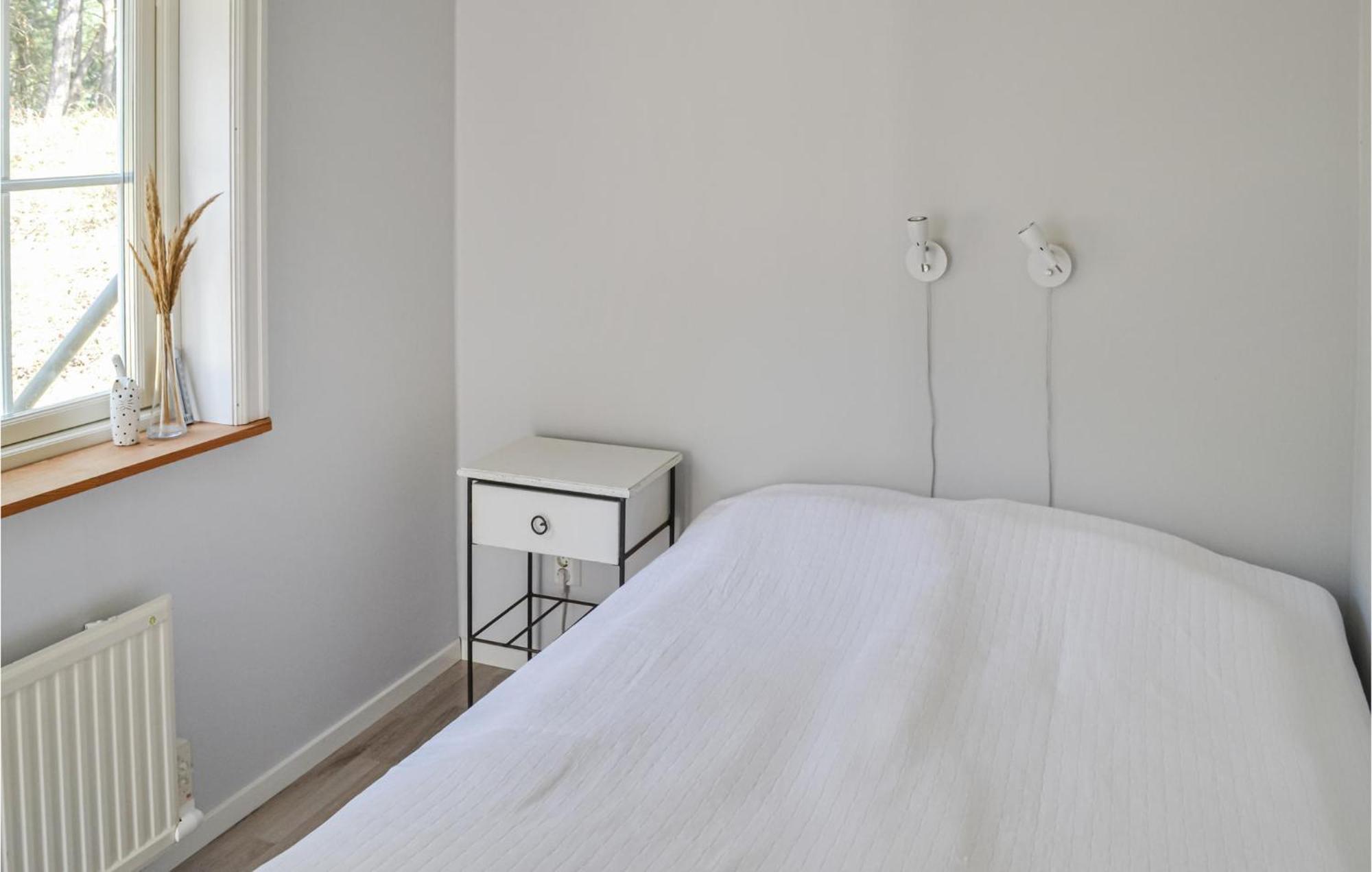 Gorgeous Home In Borrby With Wifi Eksteriør billede