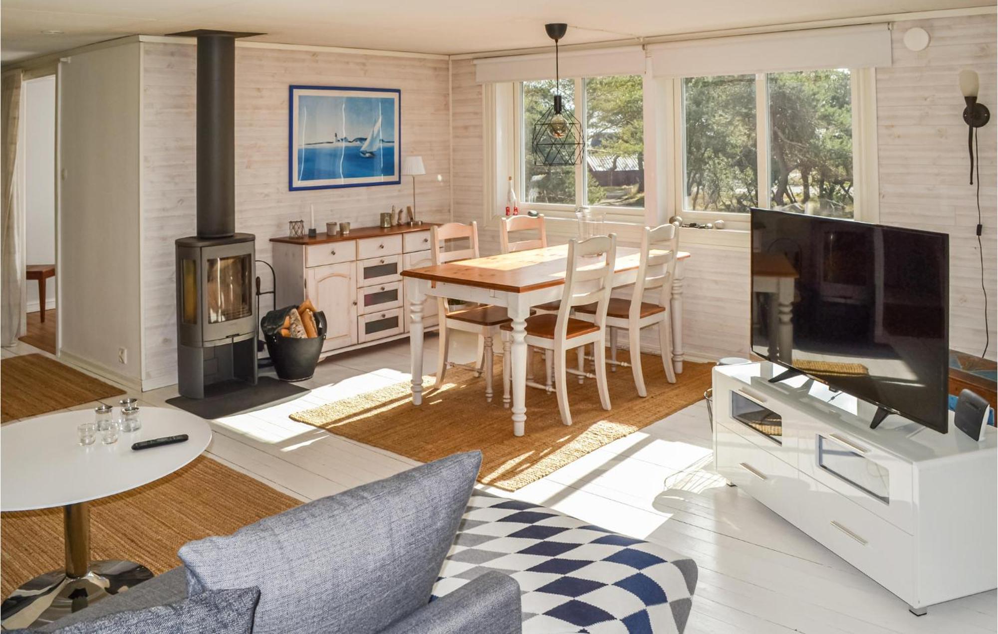 Gorgeous Home In Borrby With Wifi Eksteriør billede